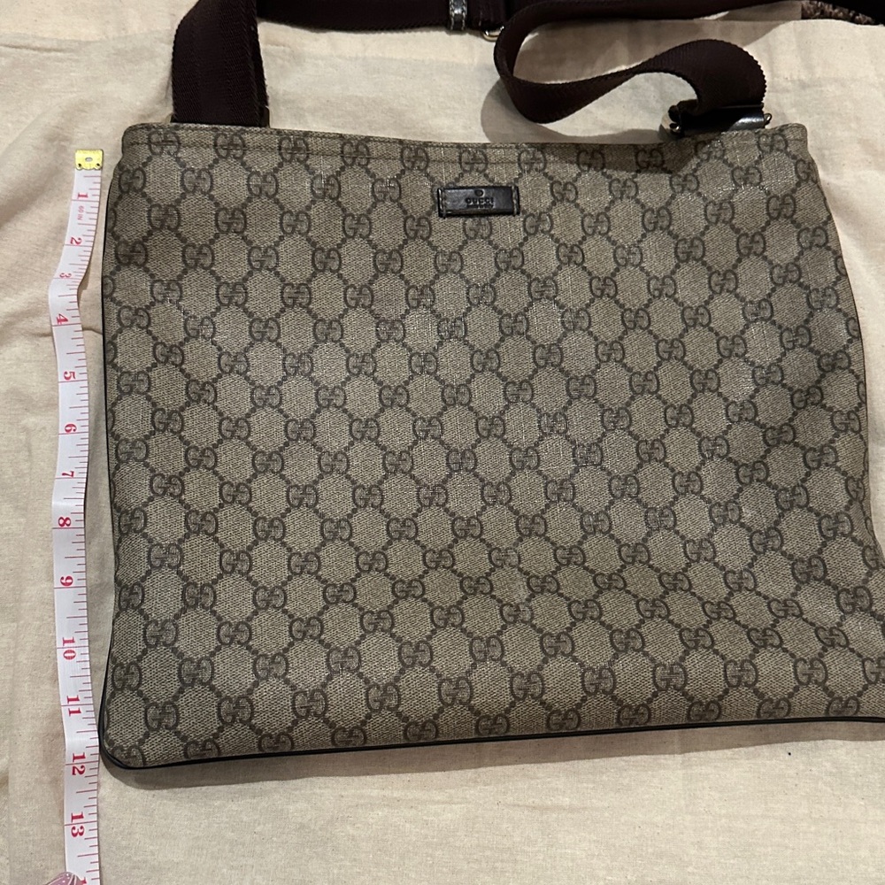 Gucci Beige and Brown Monogram Canvas - Picture 12 of 13